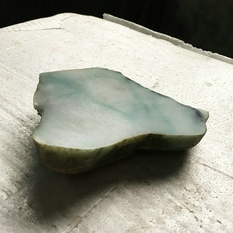晨虹玉石切割機(jī)，金剛石線切割機(jī)，玉石切割效果