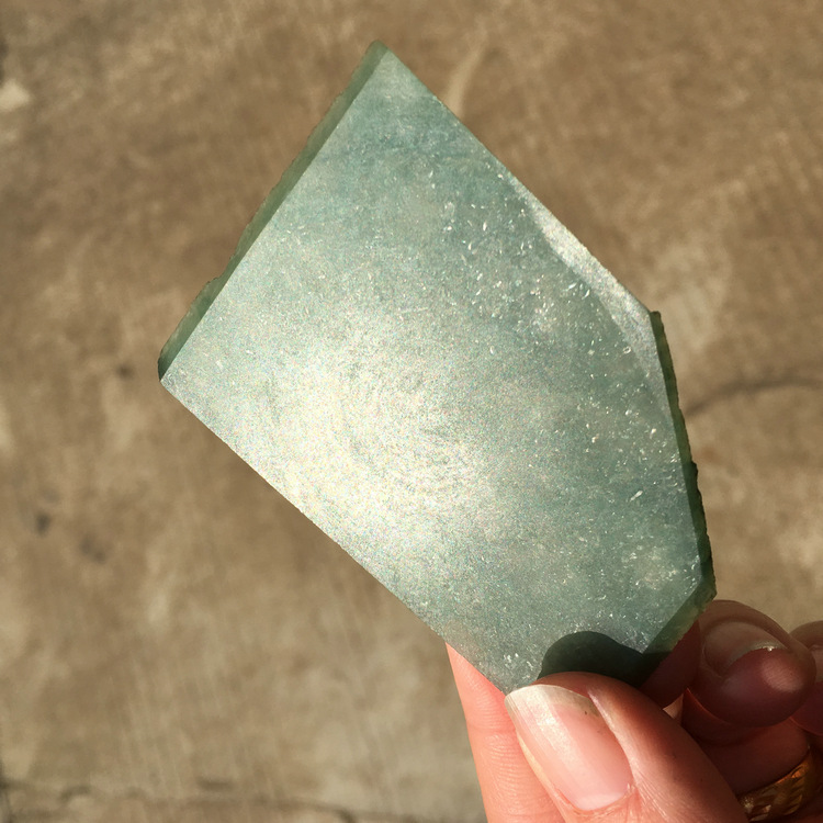 翡翠切割效果 陽(yáng)光下